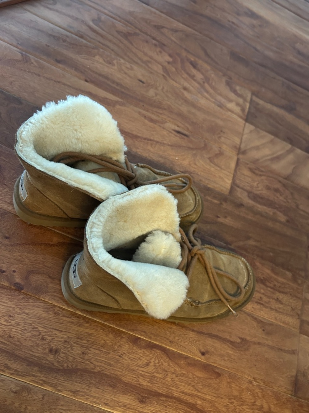 UGG‎ Diara Slip-On Loafer Walking Boots Size 7